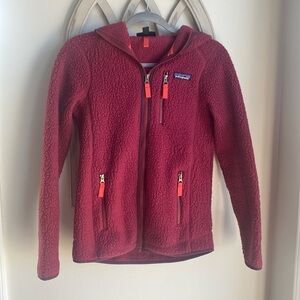 Patagonia® Worn Wear W's Retro Pile zip up Hoody
Style # 22805 size XS